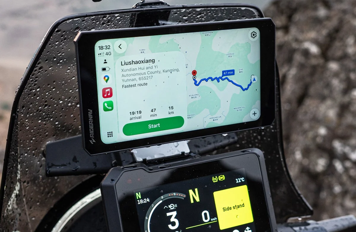 R7X 7インチスマートディスプレイに地図ナビを表示した取り付け例