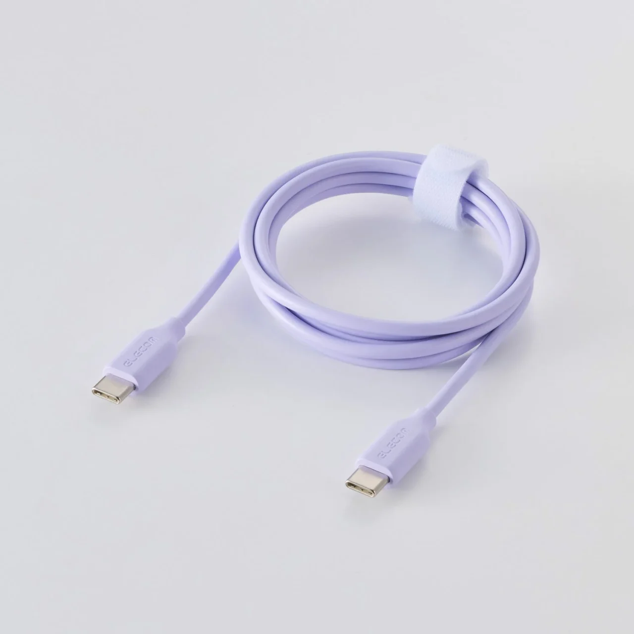 ライラックパープルのUSB Type-C - USB Type-Cケーブル(約1.2m)