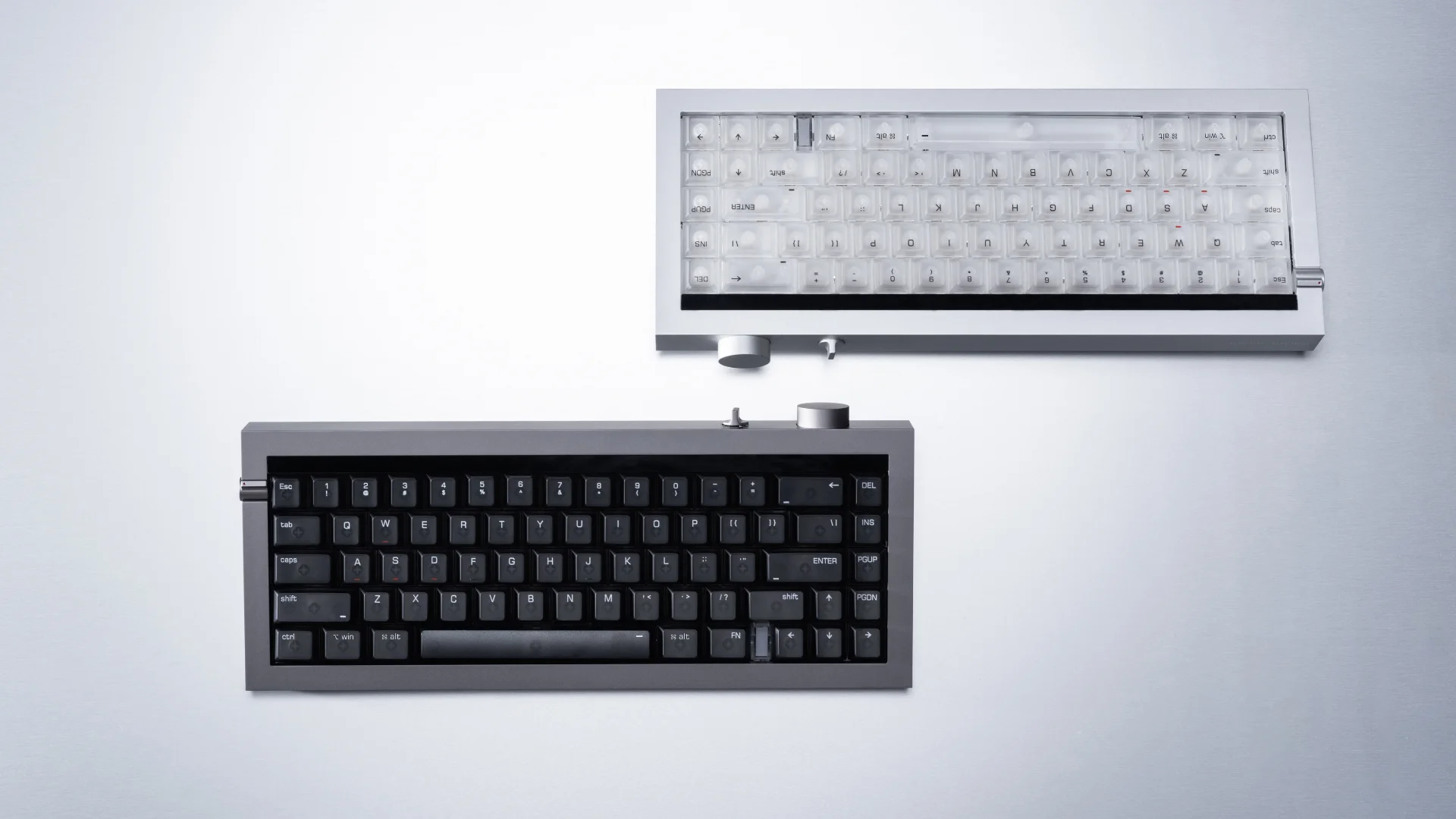 Lofree Hyzenの黒とシルバー透明キーキャップ2台のキーボード