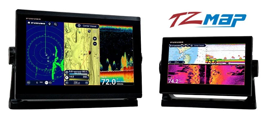 マルチファンクションディスプレイ TZMAP の大小2台の画面とロゴ