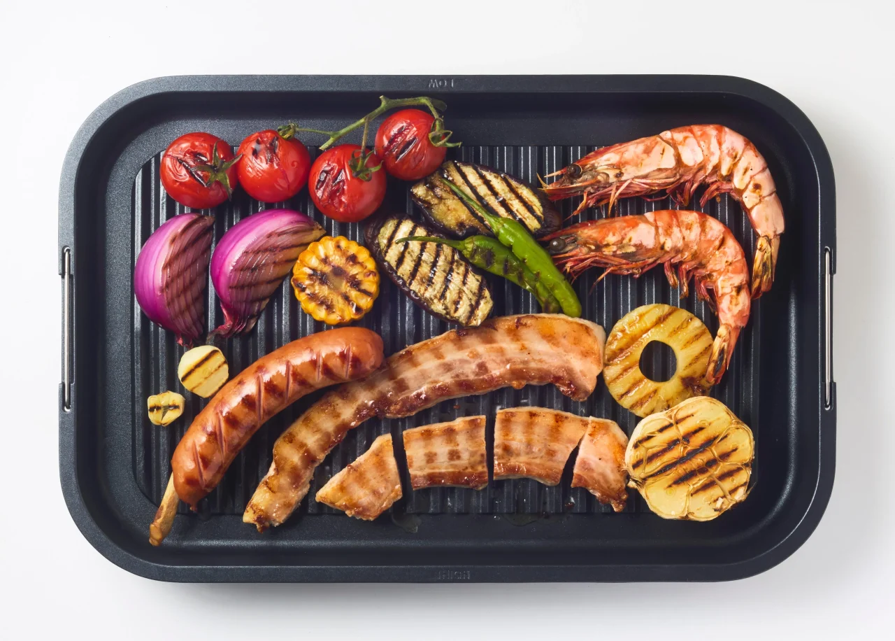 グリルプレートで焼いた「メキシカンサムギョプサル」の肉・野菜・海鮮