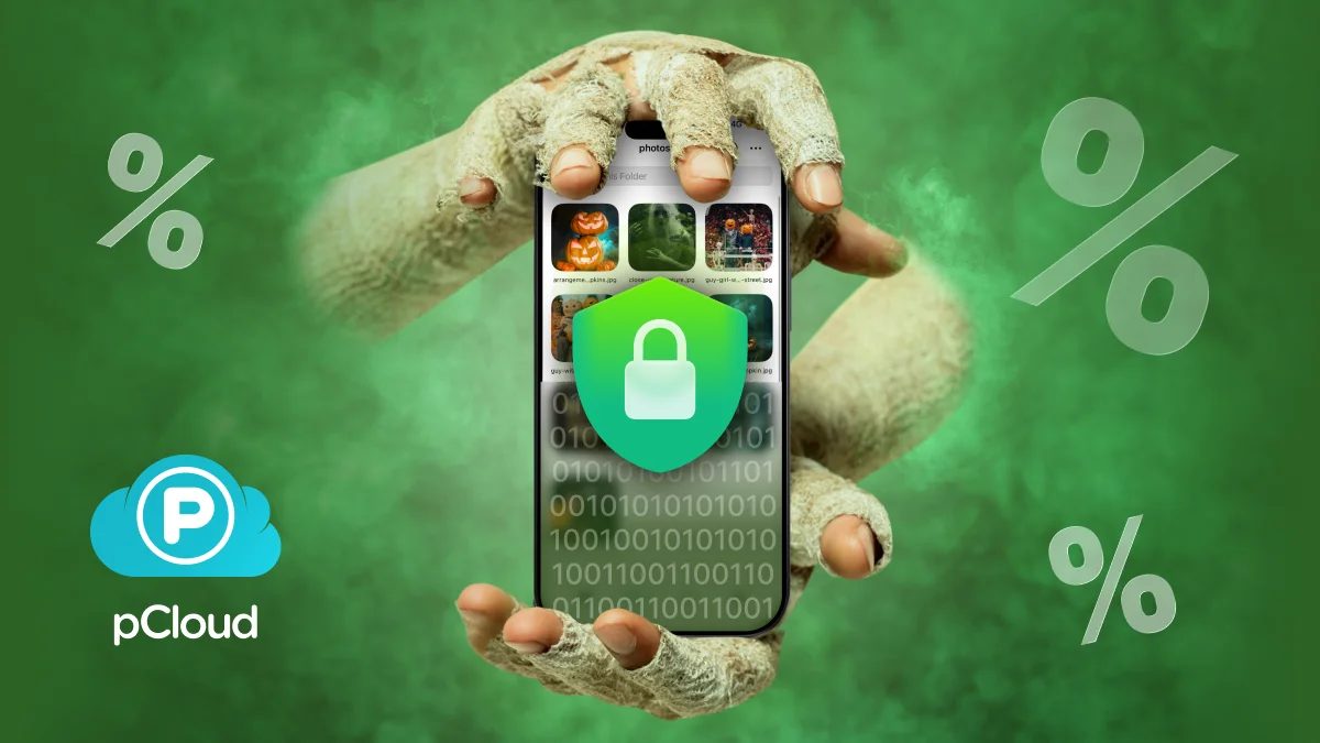 pCloud Encryptionを示す、ミイラの手とスマホ、緑の盾と鍵のハロウィン風ビジュアル