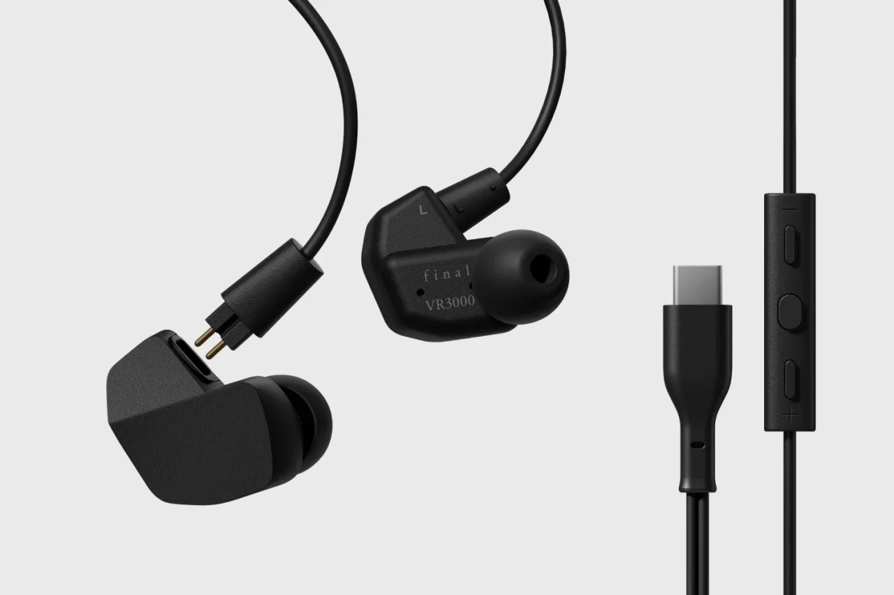 VR3000 Recable for Gaming USB-C。2PINイヤホンとUSB-Cプラグ付き3ボタンケーブル