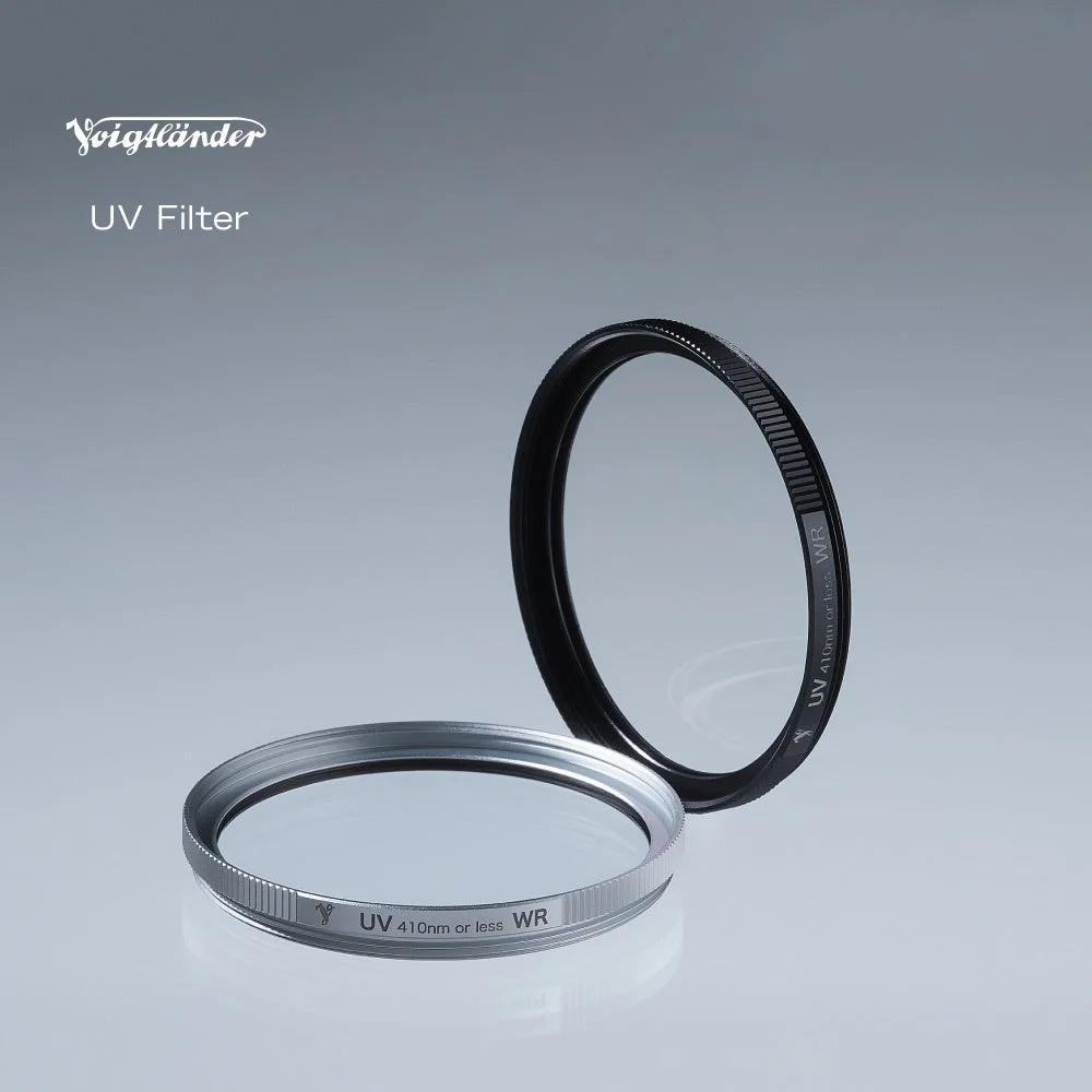 フォクトレンダー UVフィルターのシルバーとブラック2枚