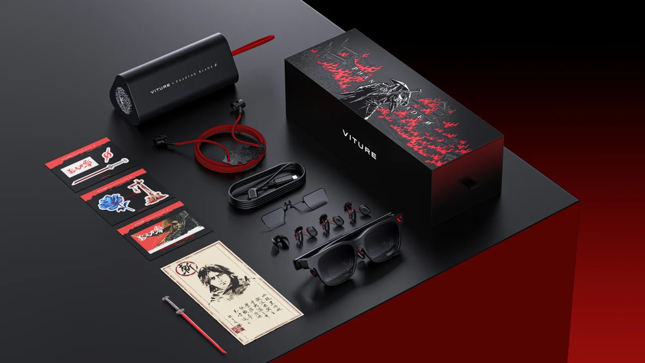 VITURE Phantom Beast XRグラスと同梱物の集合写真