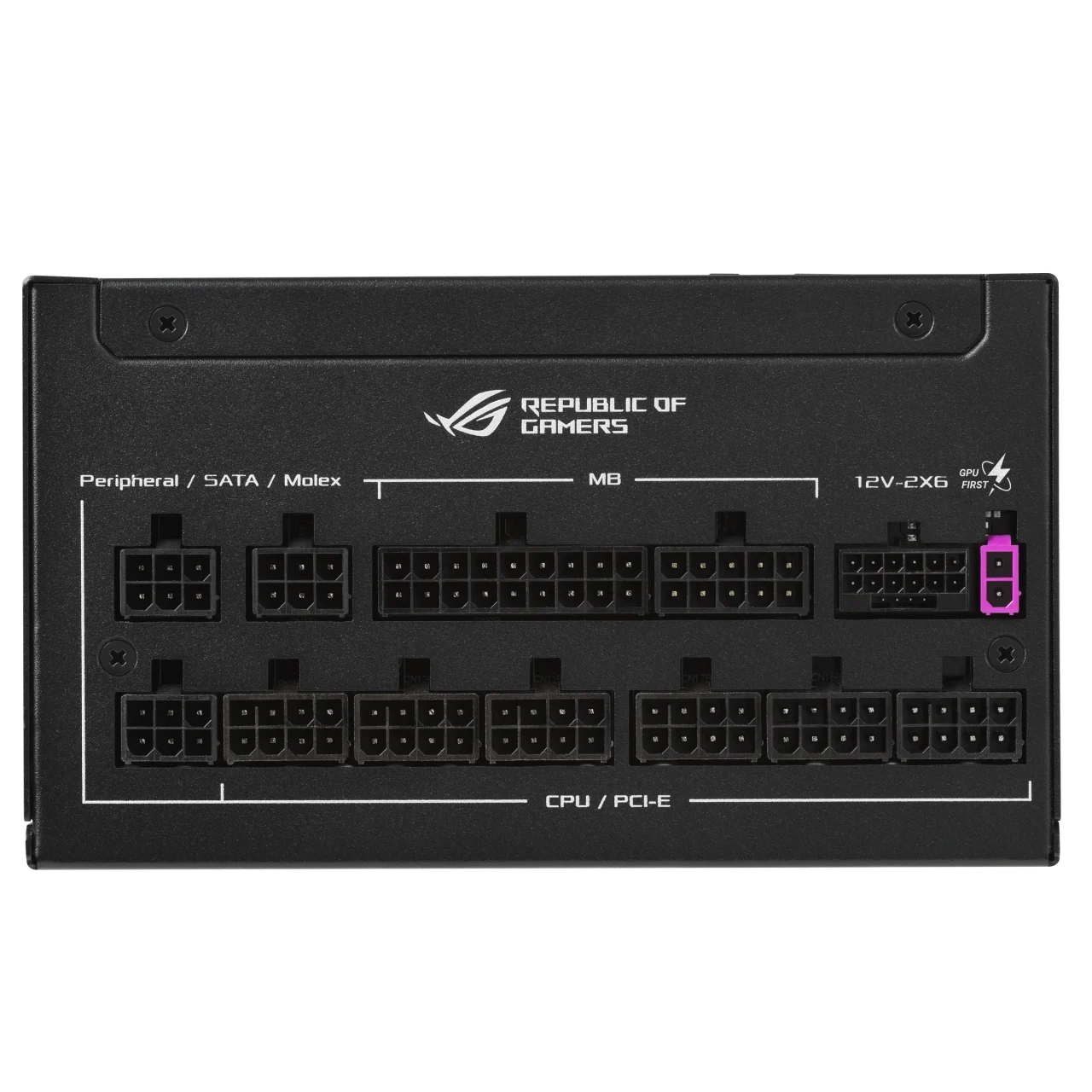 ROGロゴ入り黒い電源ユニットのモジュラーケーブル接続端子面